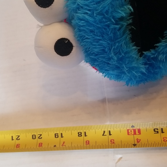 RARE Sesame Street Canadian Cookie Monster Plush 2007 - Picture 10 of 10